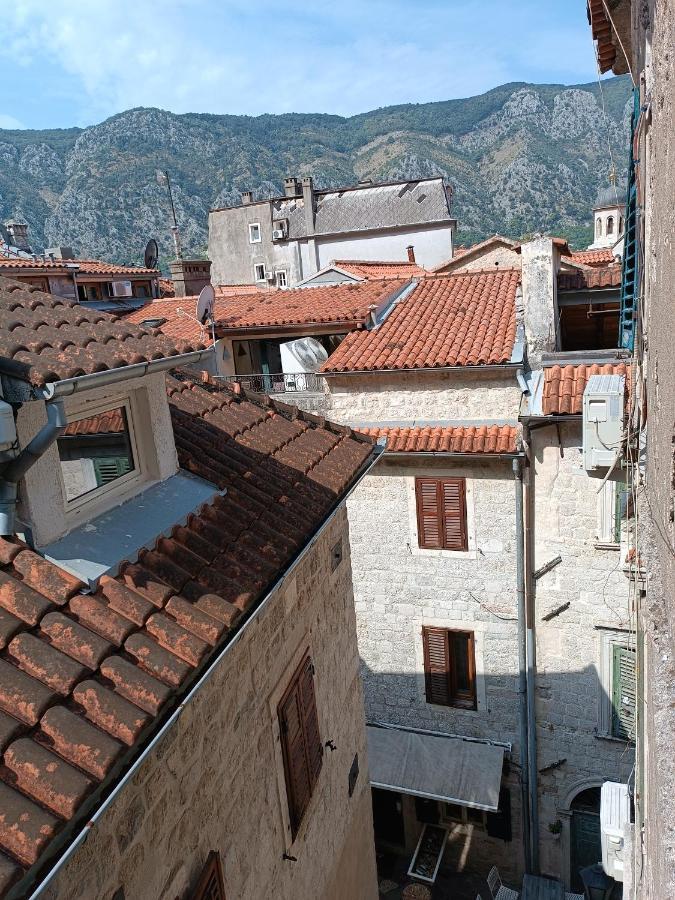 Nova Dvokrevetna Soba Sa Dva Odvojena Kreveta I Zajednickim Kupatilom Ξενοδοχείο Κότορ Εξωτερικό φωτογραφία
